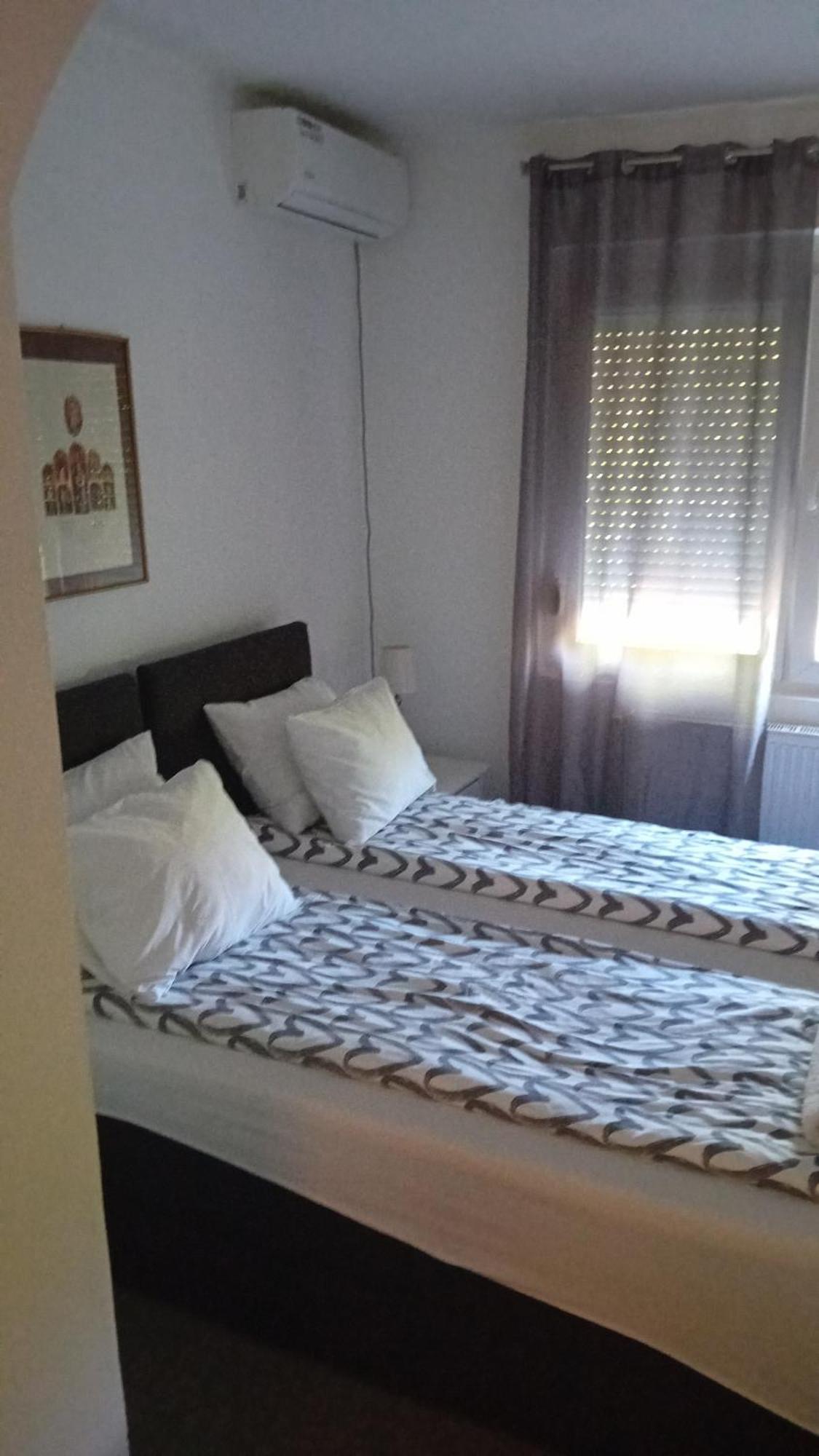 Zeravica Rooms B&B Sremski Karlovci Buitenkant foto