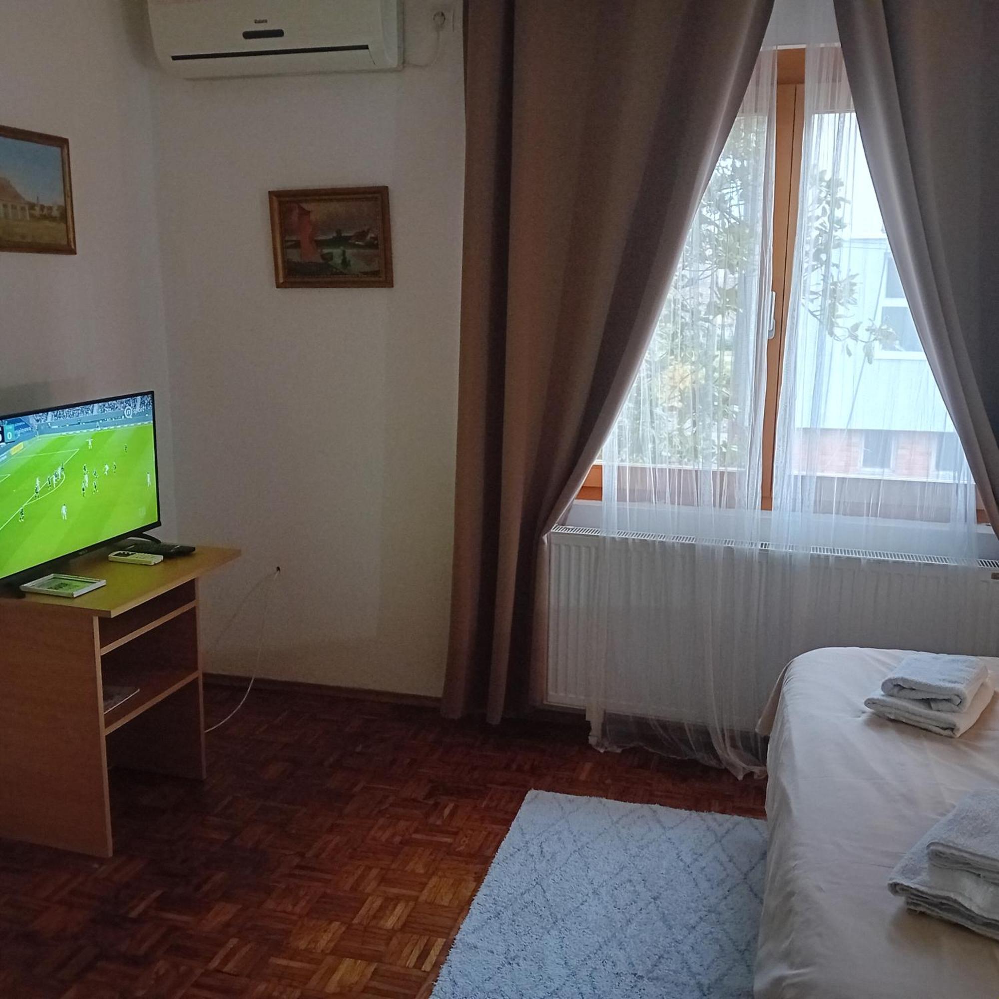 Zeravica Rooms B&B Sremski Karlovci Buitenkant foto