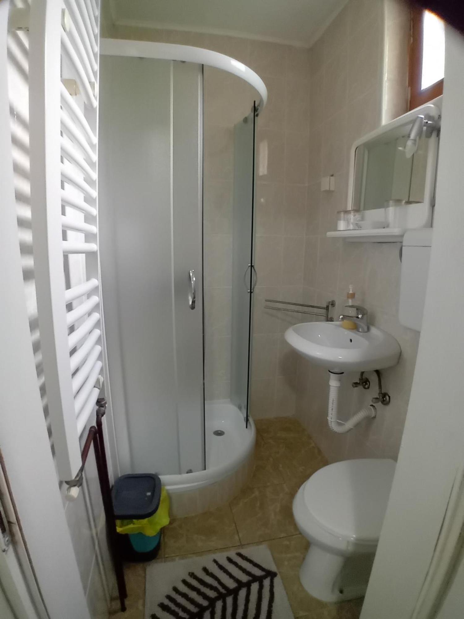 Zeravica Rooms B&B Sremski Karlovci Buitenkant foto